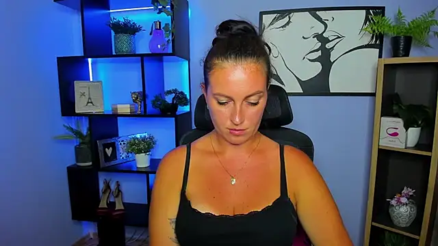 FUN_AMI live cam on StripChat