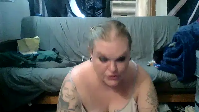 curvy420queen webcam