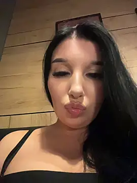 Tisha_Busty webcam