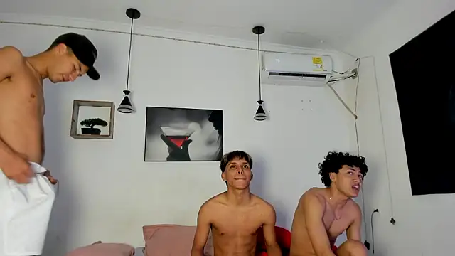 tyler_twink_boy webcam