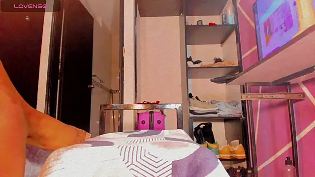 Sara_hot12112 webcam