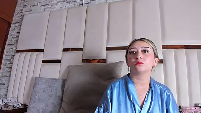 ANLLELOAndANGELA webcam
