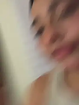 ArianaRougee webcam