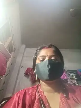 Miss-poly live cam