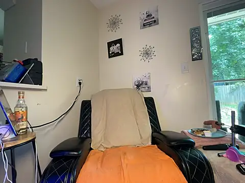 vixencapri (Ask my age) - Take real dick