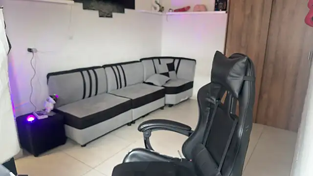 kisan_smith (M young) - #big-balls #big-cocks #bisexuals #brunettes #cam2cam #cheap-privates #colombian #ejaculation #erotic-dance #flexing #handjob #hd #masturbation #muscular #oil-show #orgasm #pov #recordable-privates #recordable-publics #small-audience #spanish-speaking #spanking #striptease #student #white #young