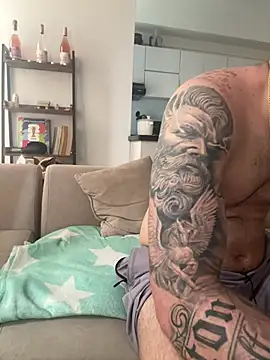 arnold_bekam (M young) - jerk off hard