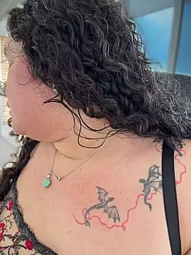 curlymilf_vannexxxa (F milf) - the chair, mission and black mamba