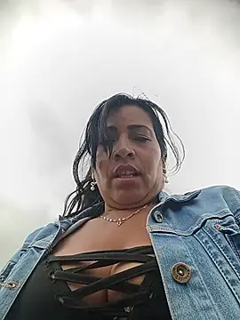 shailademons- webcam