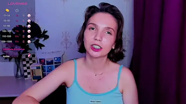 KindHazelHere_ live cam