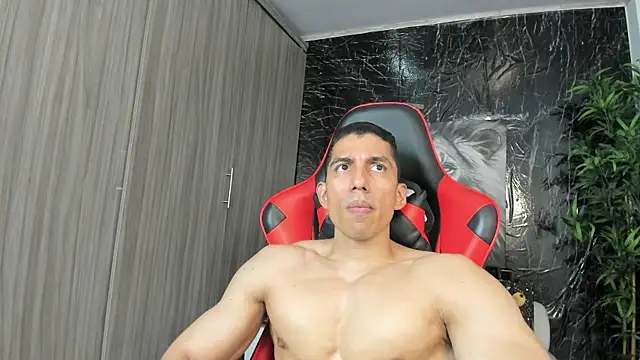 Erik_castle