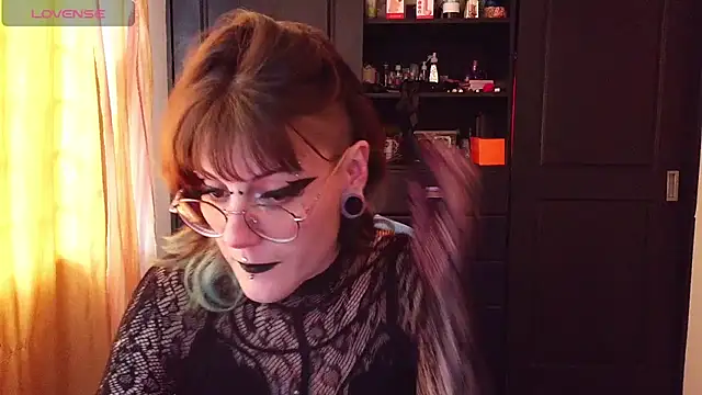 Rossiee_huntt webcam