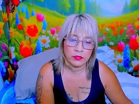 indianroxy live cam on StripChat
