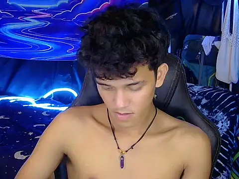 hugekenbigcock (M young) - cum with me