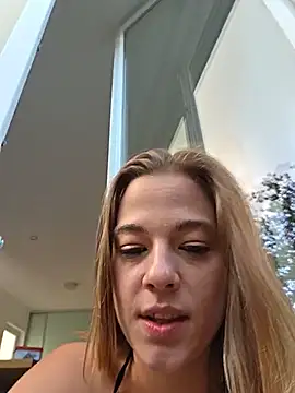 Luna_Lynn webcam