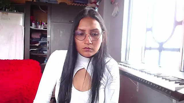 leah-666 webcam