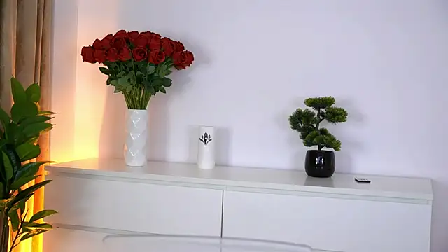AishaSins webcam