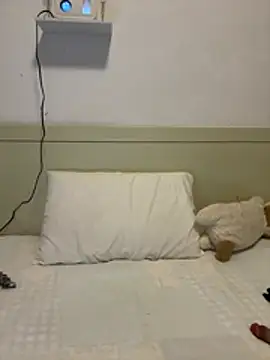 CCUU-CC live cam on StripChat
