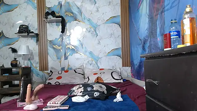 CataleyaRosee webcam