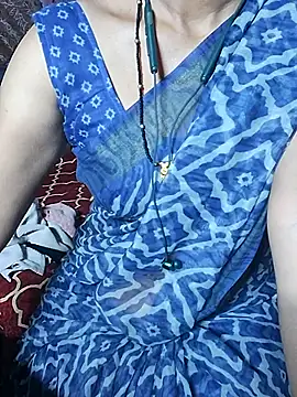 xbhuume (F milf) - nude show
