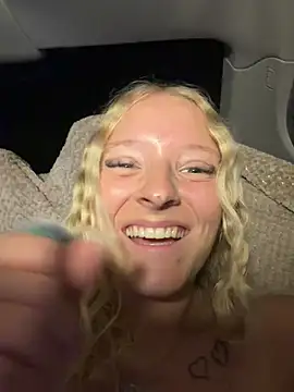sophie_cute06 (G young) - Brüste zeigen
