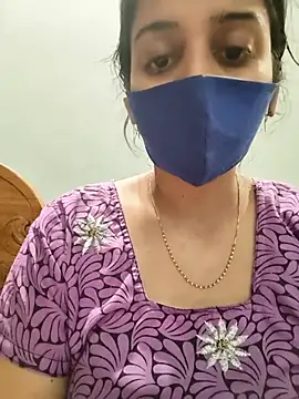 Tamil_shalini live cam on StripChat