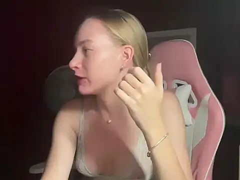 DarimBlondie webcam