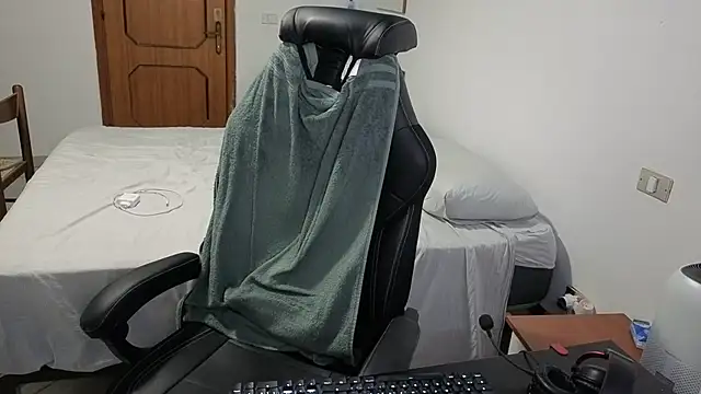 al3xox02 - Al3xox02's free webcam - UK Sex Cams