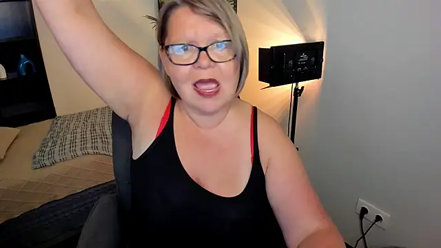 shannonshine - Shannonshine's free webcam - UK Sex Cams