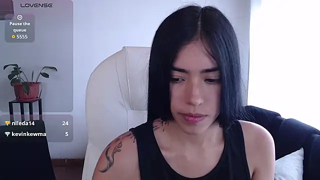 LESLIEBLACK_ live cam on StripChat