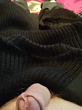 ArmySweater live cam on StripChat