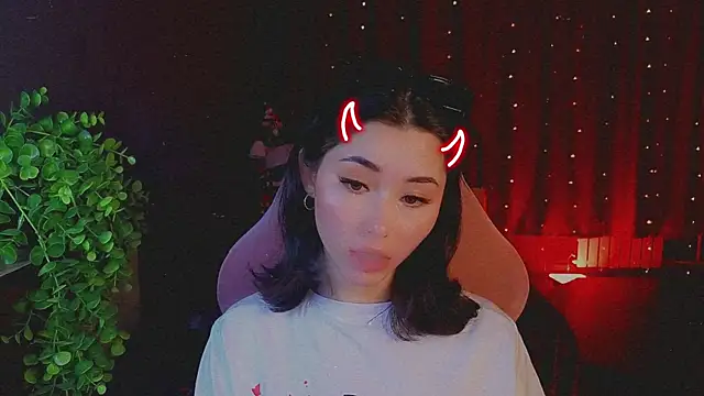 redmidnight - RedMidnight's free webcam - UK Sex Cams
