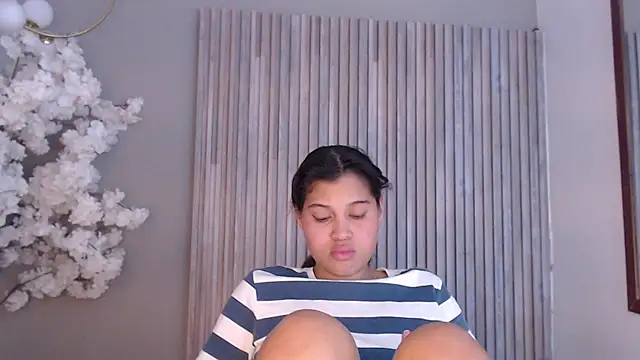 Kitty_Desire2 webcam