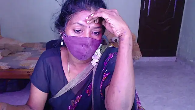 Novapol11 live cam on StripChat