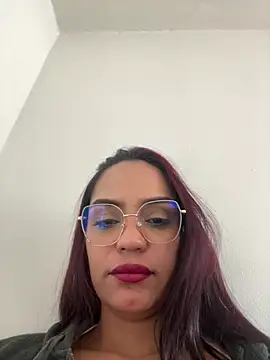 Sara-77 webcam