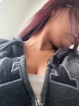 Sara-77 webcam