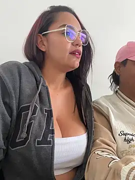 Sara-77 webcam