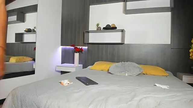 Tomy_And_Mariana webcam