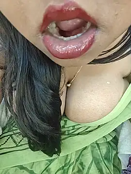 Curvy_Pooja live cam on StripChat