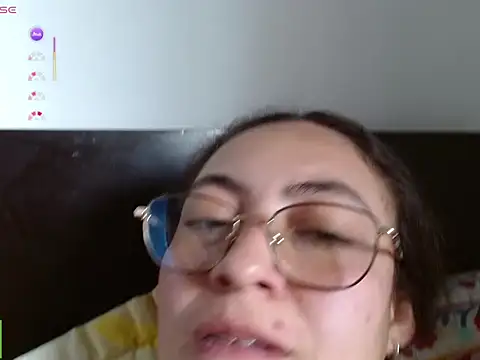 Amitlu_ live cam on StripChat