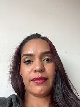 Sara-77 webcam