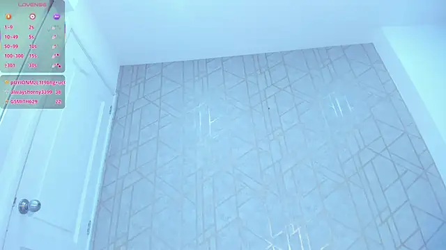MiiaaVelvet webcam