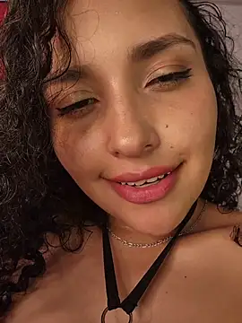 Lucy_Marin webcam
