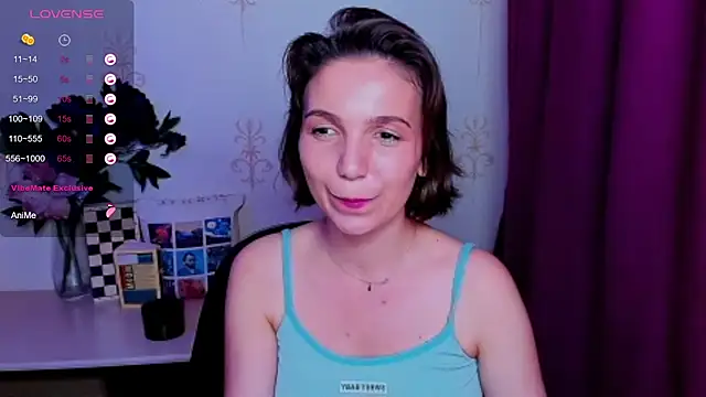 KindHazelHere_ live cam on StripChat
