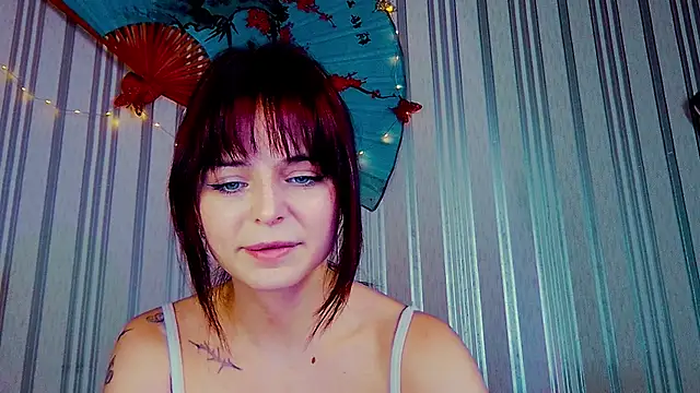 ArianaLight live cam on StripChat