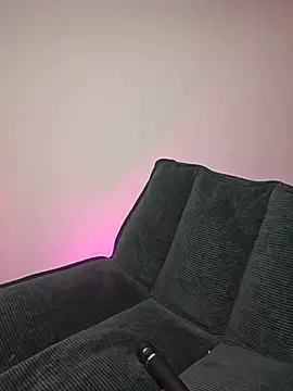 LovelyLucinda webcam