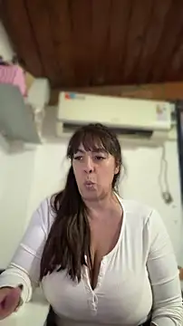 Sofyalone_ webcam