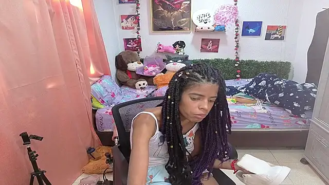 thianahorny live cam on StripChat