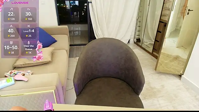 AsianLumi live cam on StripChat