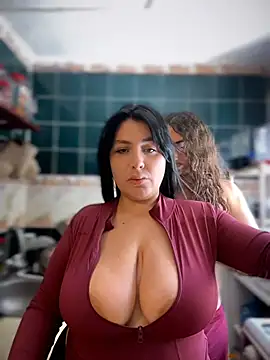 vicky_sixx (G young) - Primer beso apasionado del día